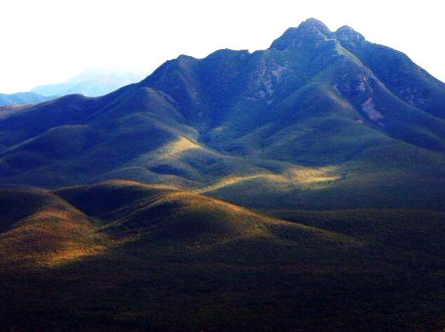 myschoolnotebook | Hiking Through The Stirling Range: Scenic Trails and Wildlife