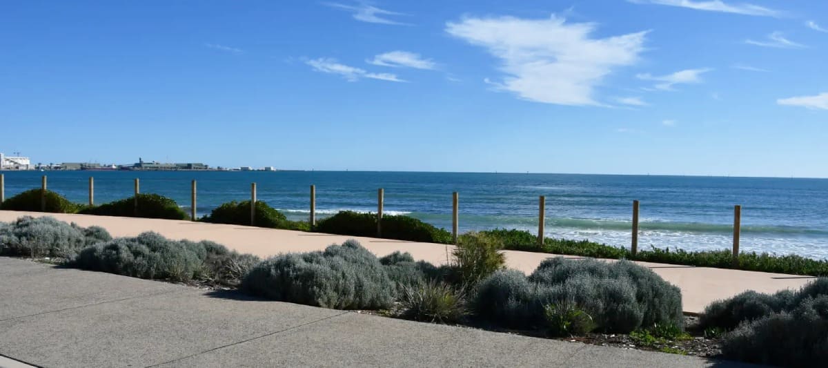 myschoolnotebook | Visiting Geraldton: Coastal Beauty and History